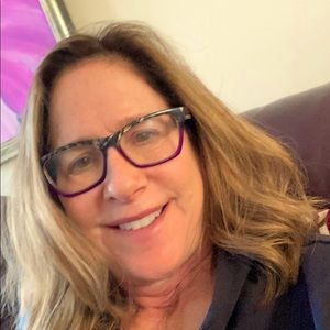 Meet your Posher, Caryn